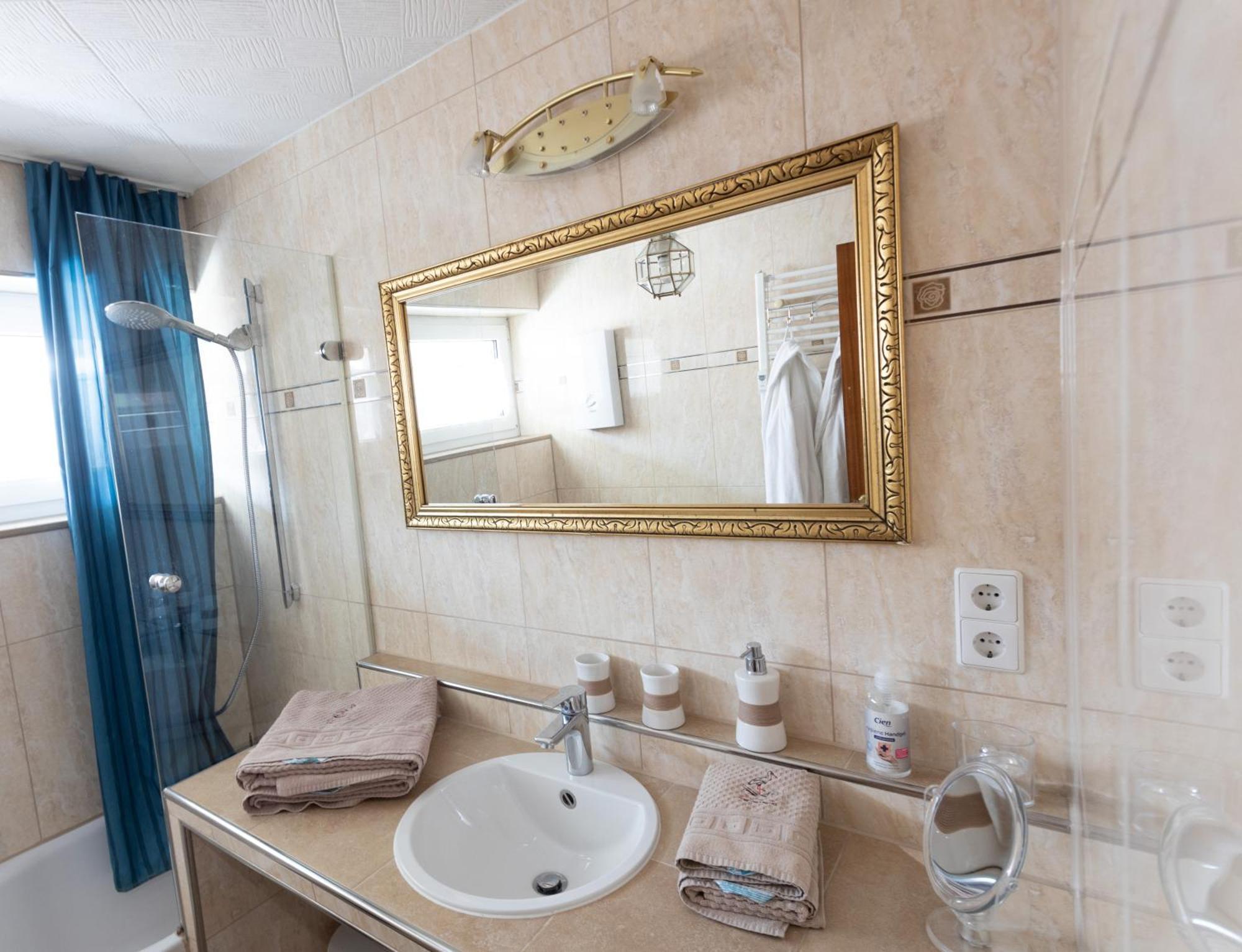Storchennest - Schoenes, Ruhiges Apartment Mit Sonnenterrasse Tettnang Εξωτερικό φωτογραφία